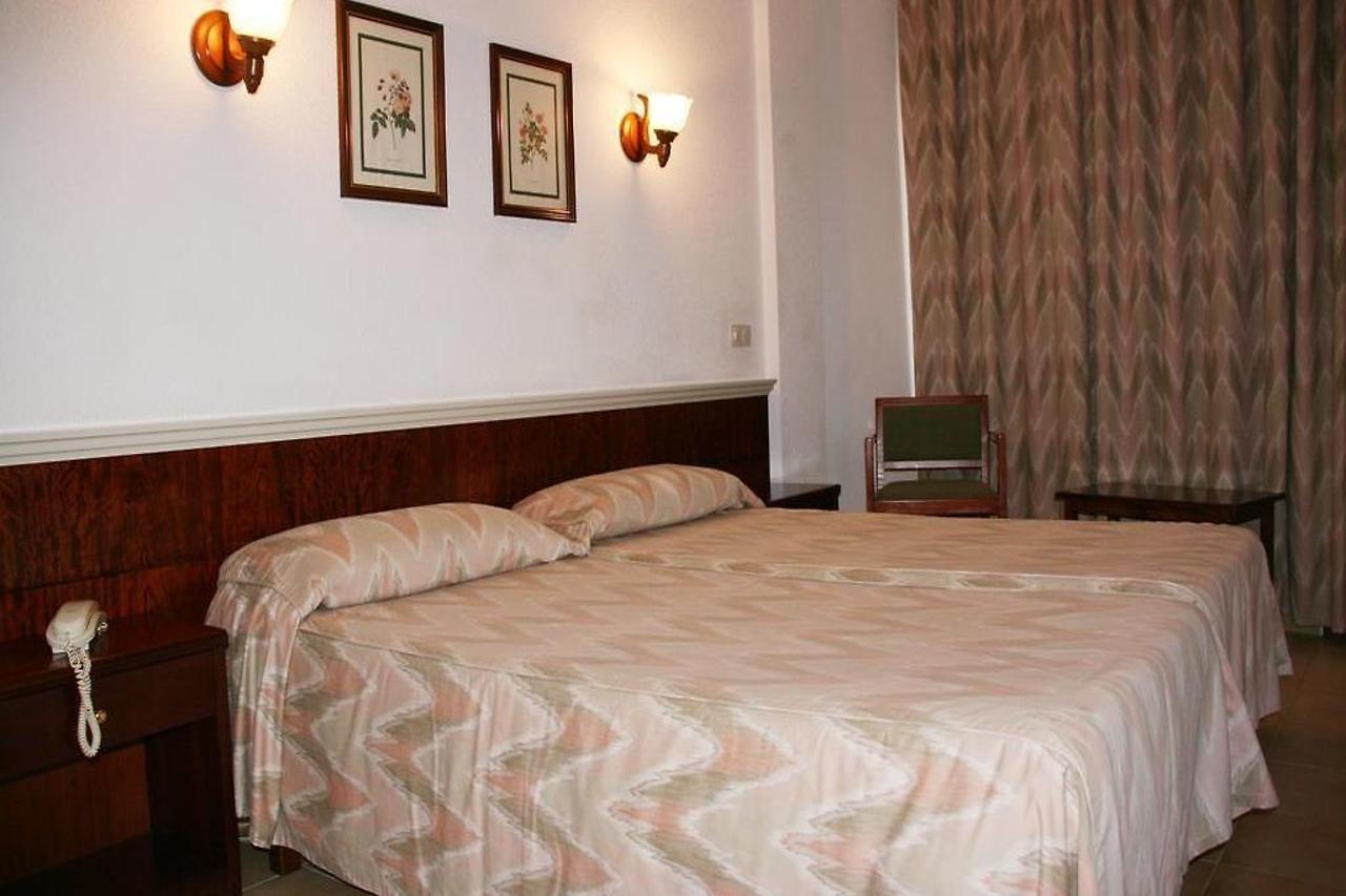 קאלה מילור Hotel La Nina מראה חיצוני תמונה